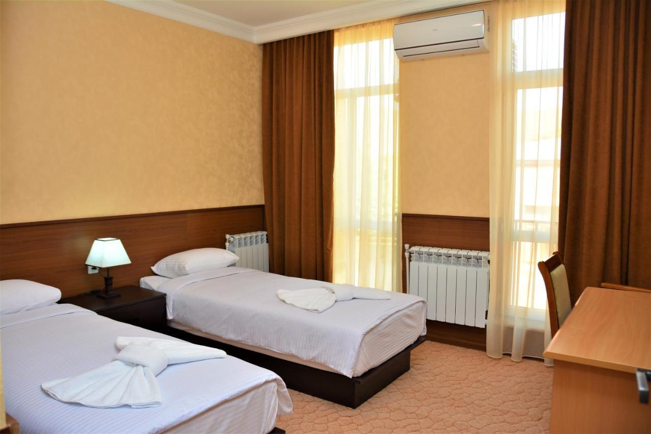 Vayk Hotel Exterior foto
