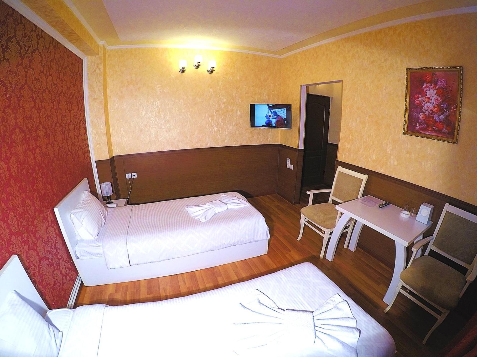 Vayk Hotel Exterior foto